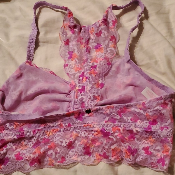 Victoria's secret bralette - Picture 2 of 3